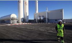 وزير الطاقة: الجزائر تدرس تصدير الطاقة الكهربائية إلى أوروبا