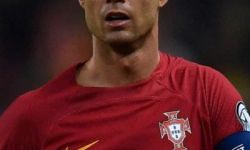 المحلل الرياضي البرتغالي روي سانتوس :  كريستيانو  رونالدو يفكر جدياً في الاعتزال الدولي