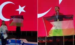 بطل أوروبا في الكونغ فو يرفع علم فلسطين ويؤدي "رقصة أصحاب الأرض"