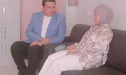 أنوار شعلان الطالبة التي لا تقبل بغير المراكز العلمية الأولى رغم فقدانها للبصر