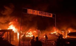 الاحتلال الصهيوني يرتكب مجزرة بمخيم للنازحين في رفح