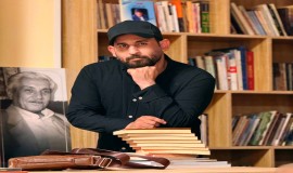 (لكي لا تصبح المتنبي أو صدام) كتاب جديد للشاعر العراقي عامر الطيب