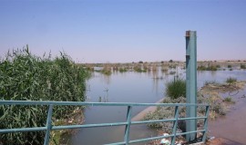خروج 3 جسور عن الخدمة في القائم بسبب موجة فيضانية