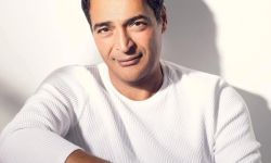 حميد الشاعري يتعاقدُ مع شركة متخصصة في الذكاء الاصطناعي