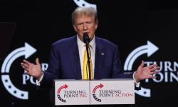 ترامب متوعداً: سأنفذ أكبر عملية إبعاد للمهاجرين في تاريخ أميركا