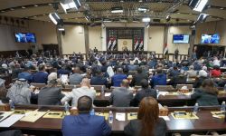 البرلمان يصوت على اعتماد قيمة برميل النفط 70$